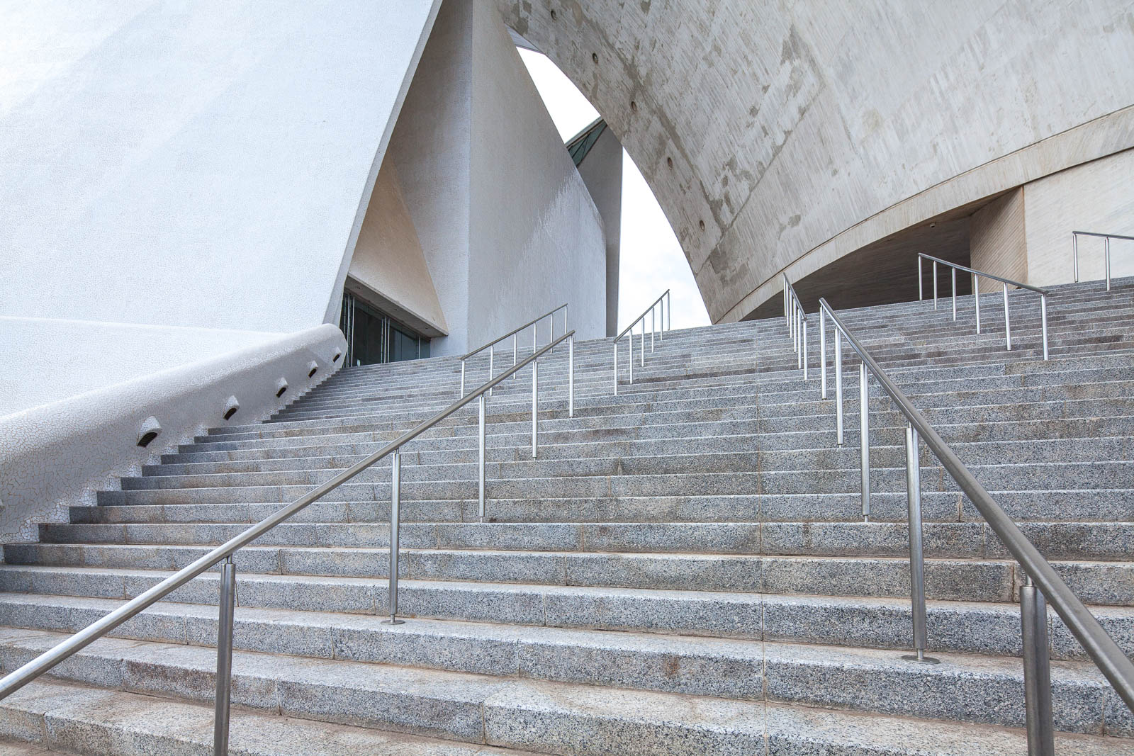 Autitorio, Santa Cruz