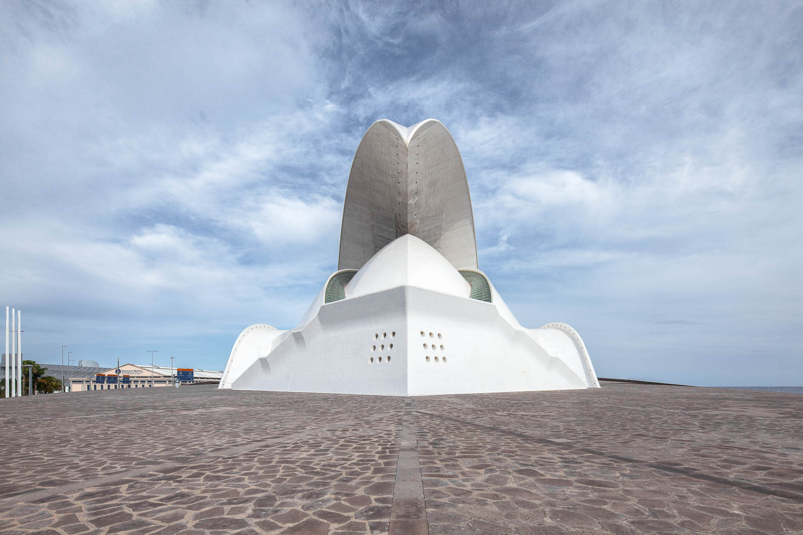 Autitorio, Santa Cruz